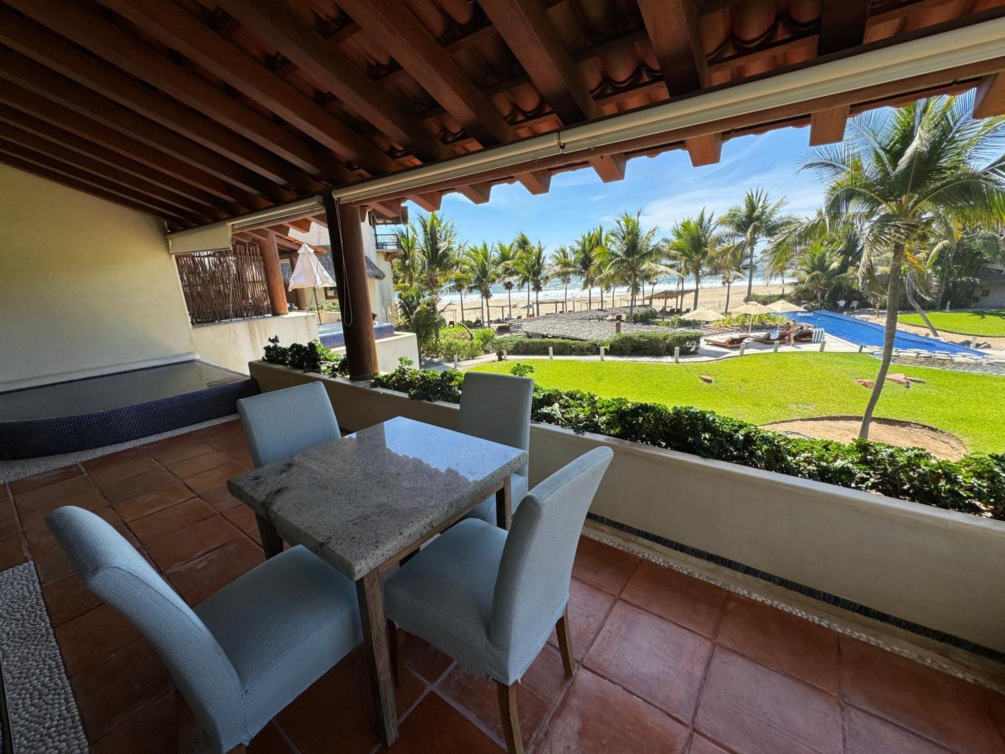 Residences At Las Palmas Zihuatanejo Bagian luar foto
