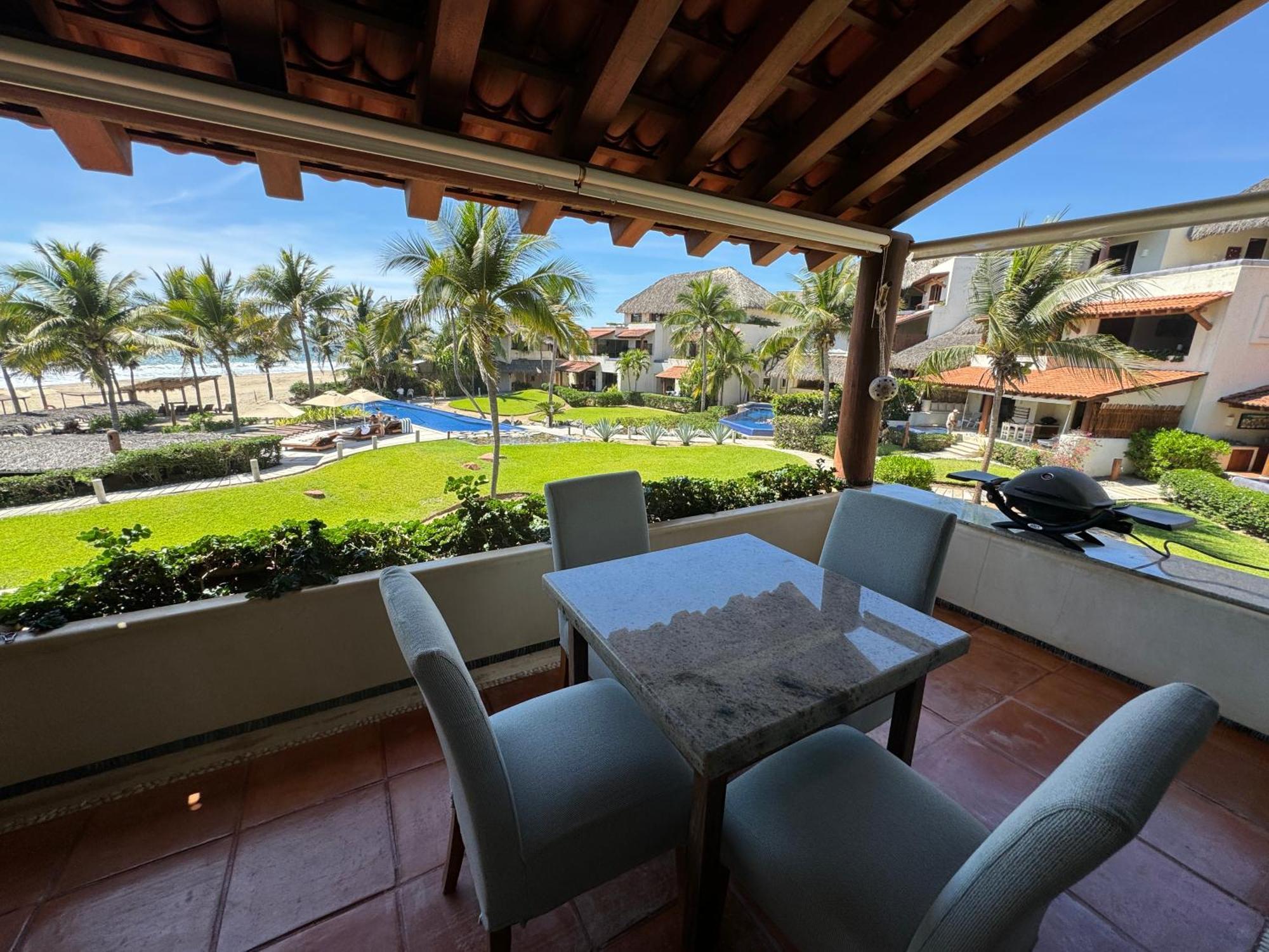 Residences At Las Palmas Zihuatanejo Bagian luar foto