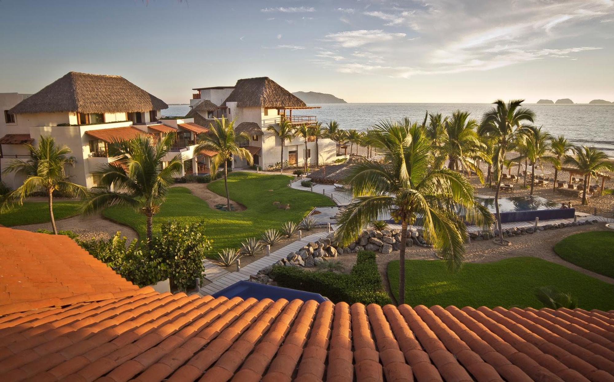 Residences At Las Palmas Zihuatanejo Bagian luar foto