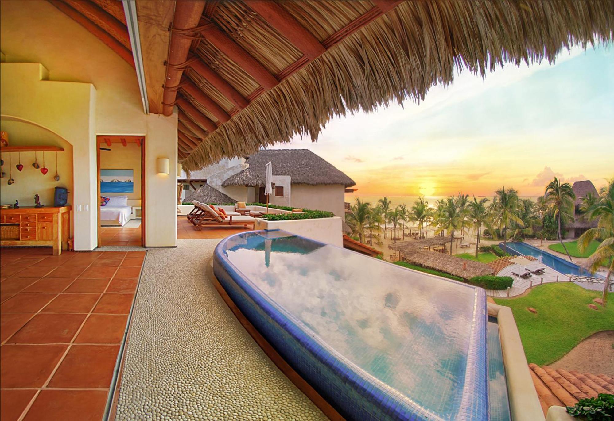 Residences At Las Palmas Zihuatanejo Bagian luar foto