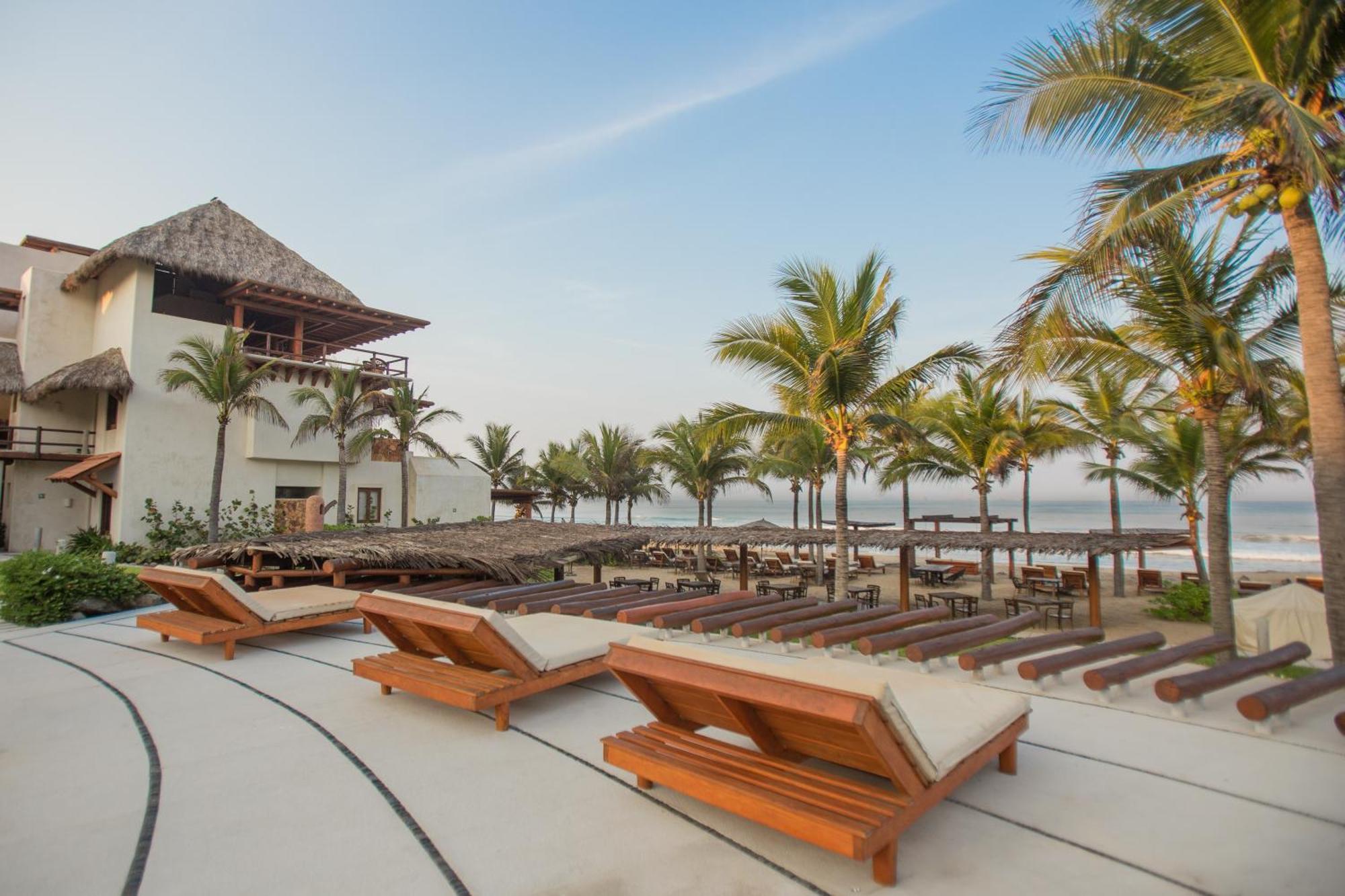 Residences At Las Palmas Zihuatanejo Bagian luar foto
